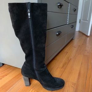 Black Paul Green suede boots